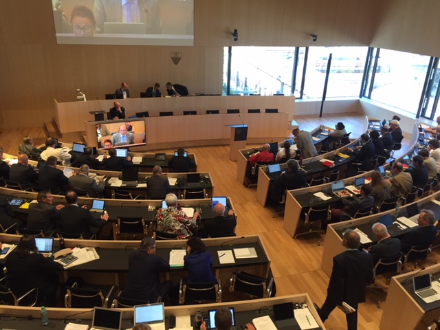 Le Grand Conseil vaudois refuse d'assouplir les règles pour les petits groupes